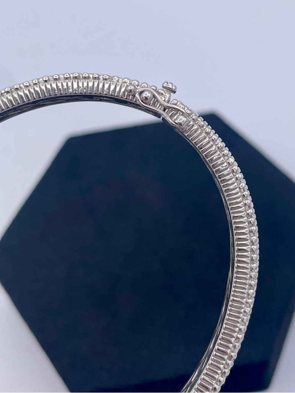 Judith Ripka Sterling Silver 925 Smoky Quartz Hinged Oval Bangle Bracelet 31.9g - Picture 4 of 10